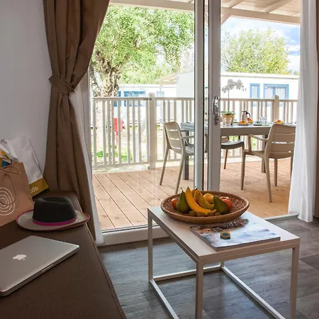 Club Del Sole Stork Family Collection Hotel Giulianova Exterior photo