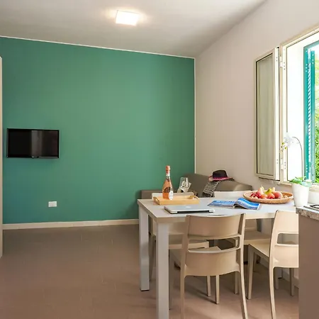 Club Del Sole Stork Family Collection Hotel Giulianova Exterior photo