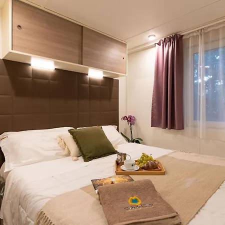 Club Del Sole Stork Family Collection Hotel Giulianova Exterior photo
